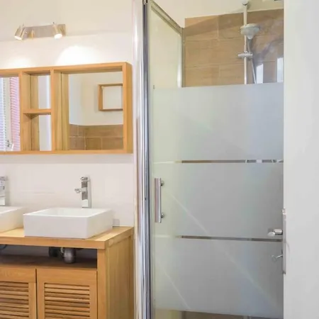 Bright T2 Comfort With Wifi In The Heart Of Lille